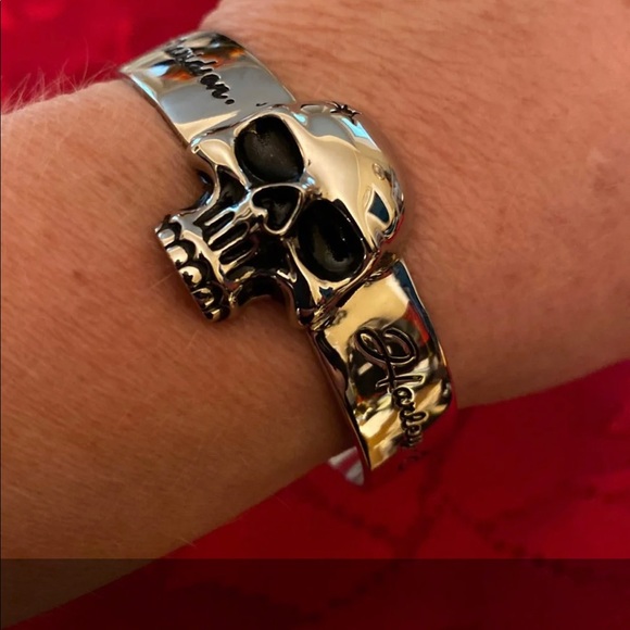 Harley-Davidson Jewelry - - Limited! HD Skull Women’s Bracelets